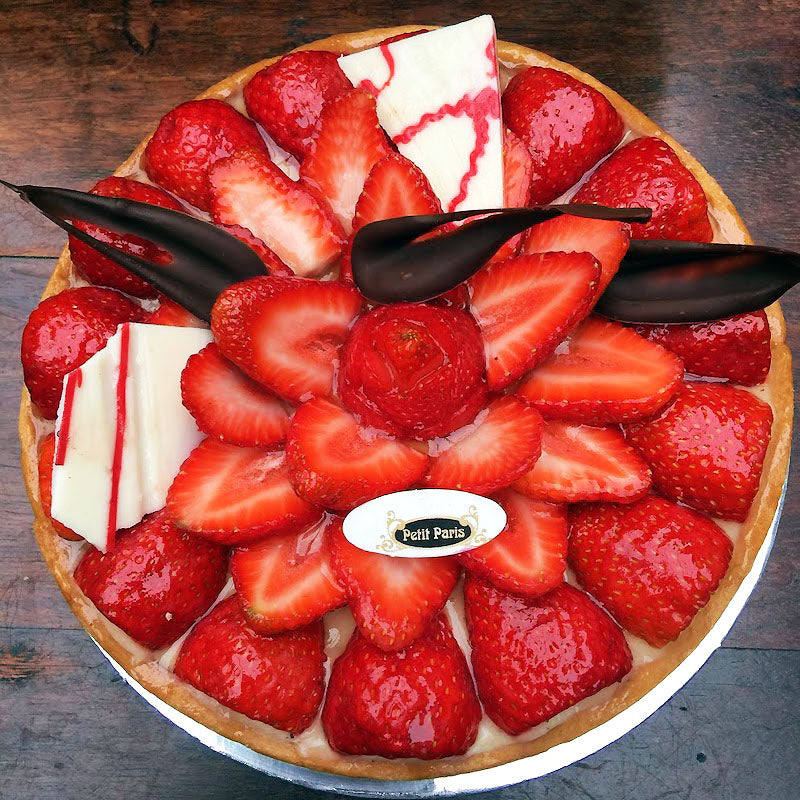 large strawberry tart